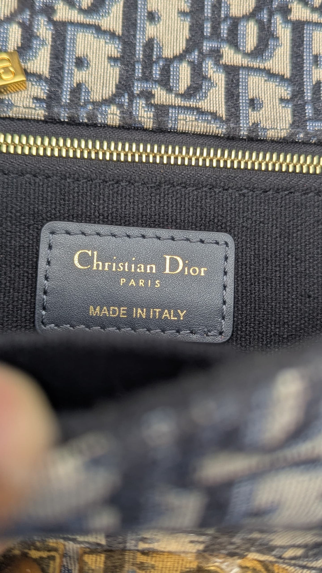 Christian Dior 30 Montaigne Bag – Oblique Jacquard & Navy Leather