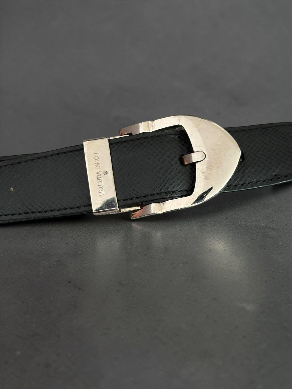 Louis Vuitton Taiga Leather Belt – Black, Size 38/95