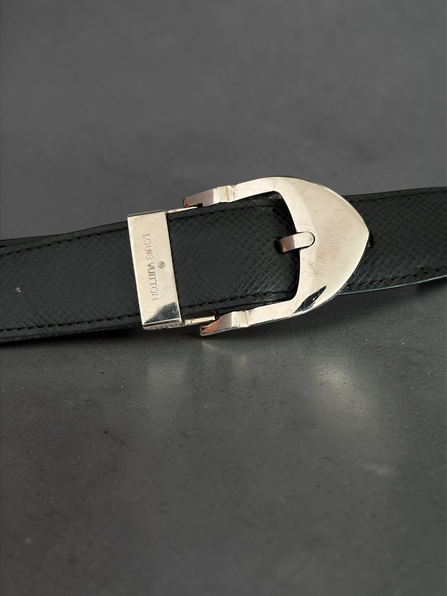 Louis Vuitton Taiga Leather Belt – Black, Size 38/95