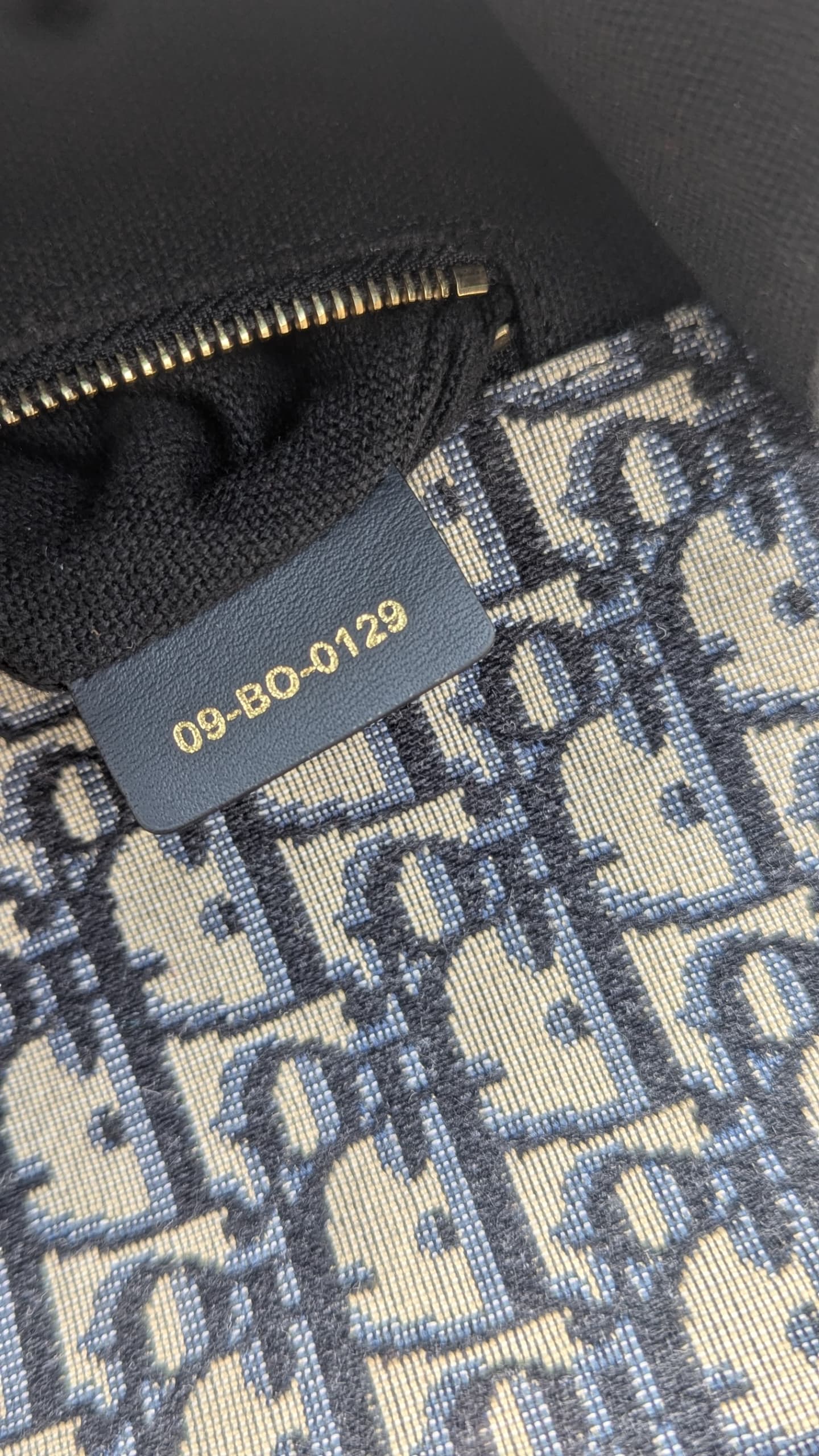 Christian Dior 30 Montaigne Bag – Oblique Jacquard & Navy Leather