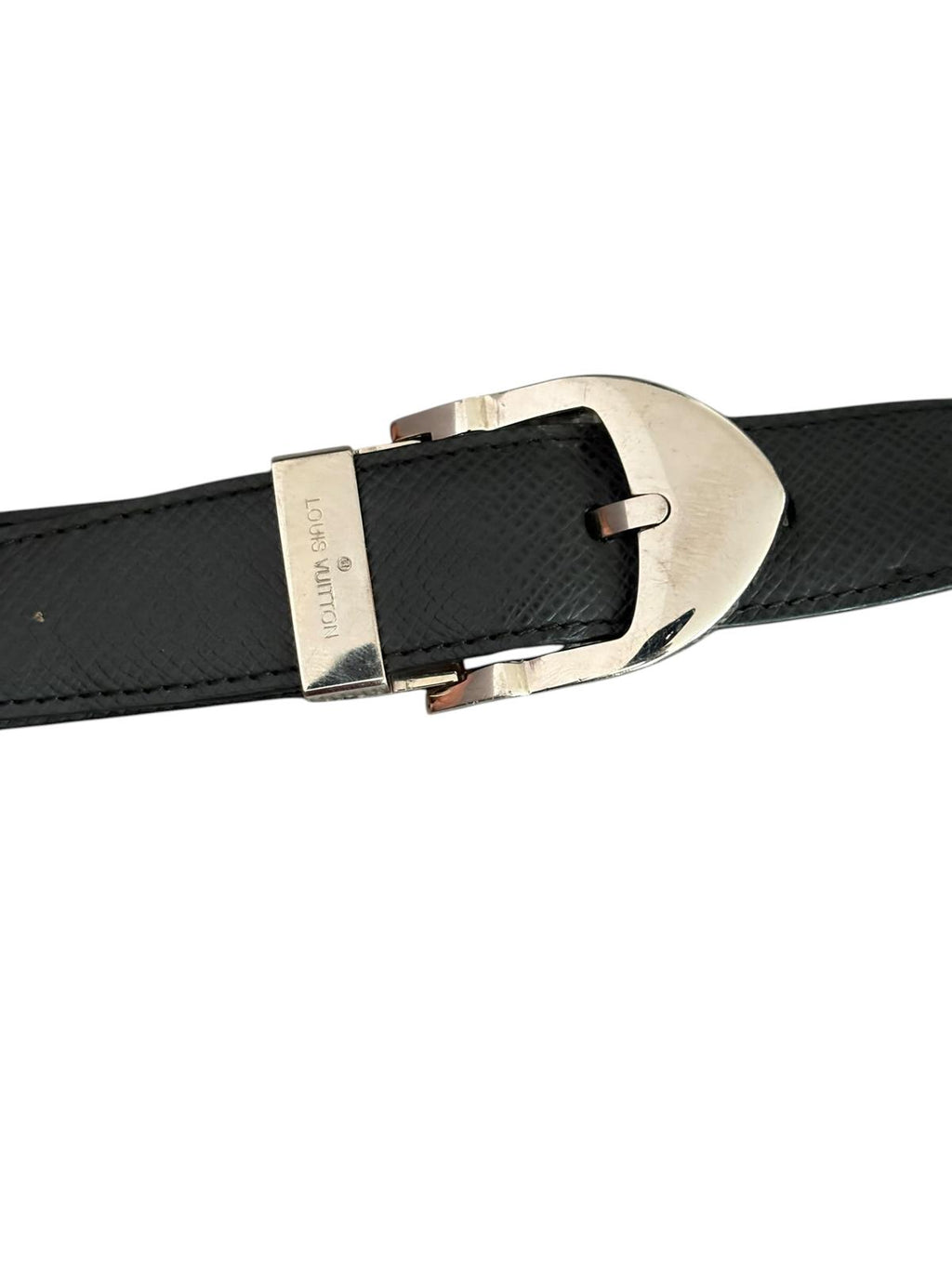 Louis Vuitton Taiga Leather Belt – Black, Size 38/95