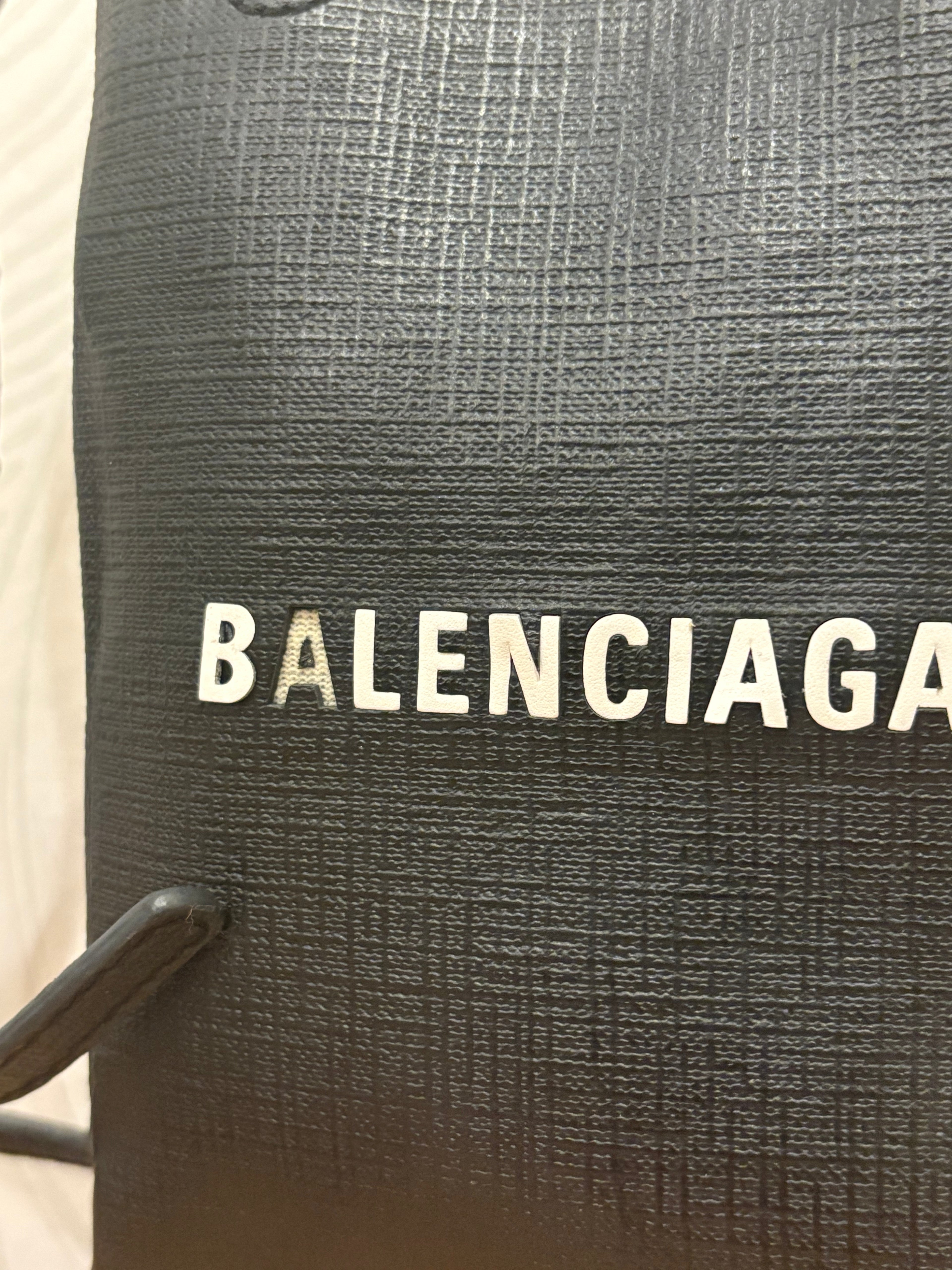 Balenciaga Shopping Phone Holder Bag – Black Textured Leather