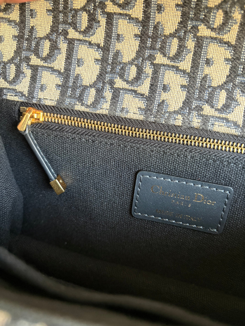 Christian Dior 30 Montaigne Bag – Oblique Jacquard & Navy Leather