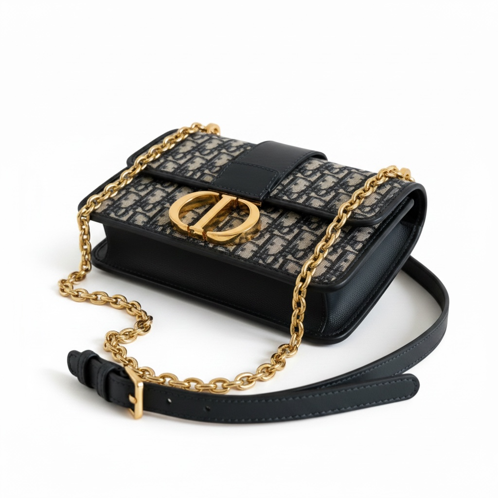 Christian Dior 30 Montaigne Bag – Oblique Jacquard & Navy Leather