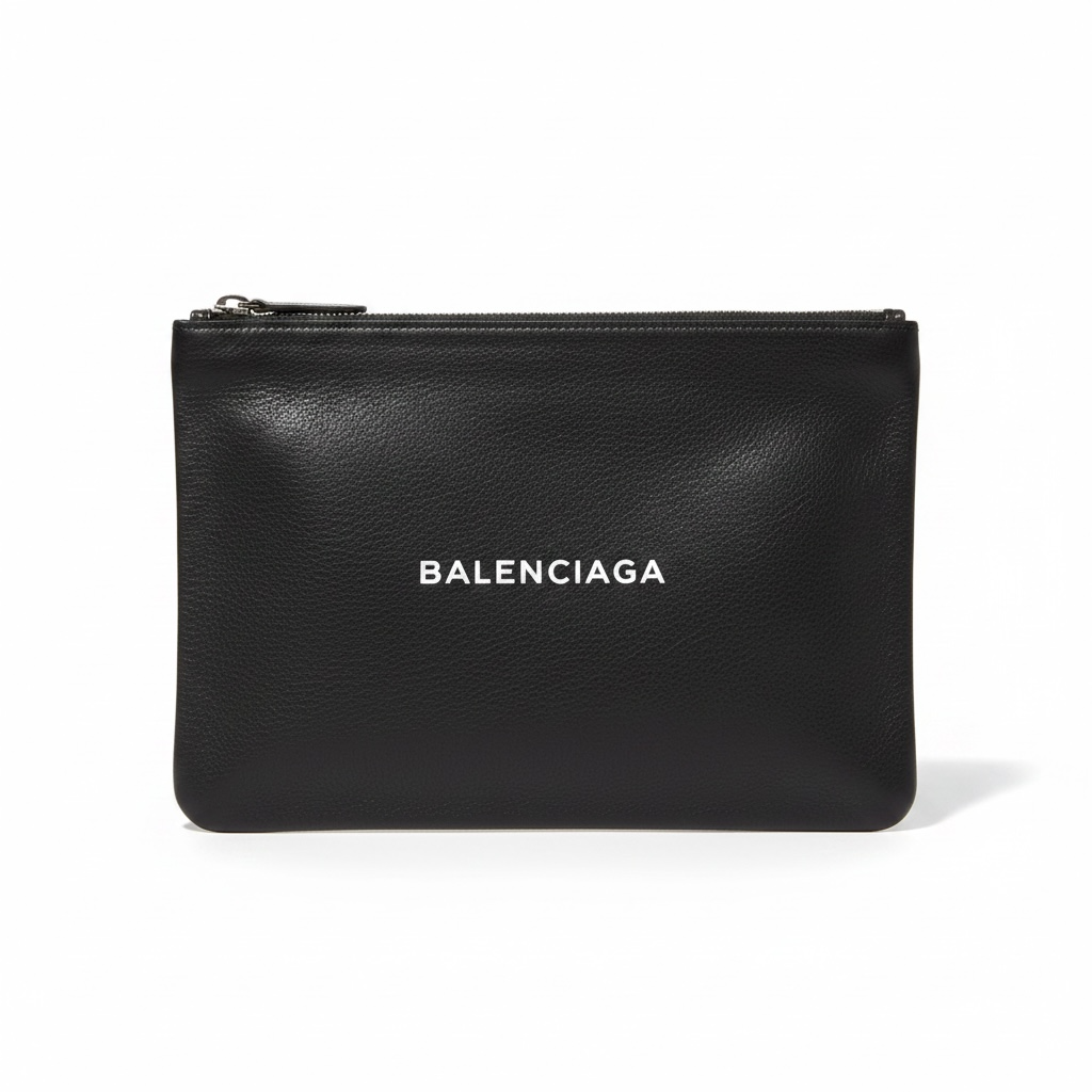 Balenciaga Everyday Clutch in Black Leather