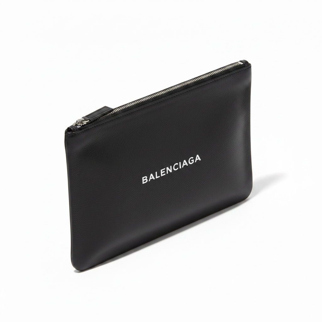 Balenciaga Everyday Clutch in Black Leather