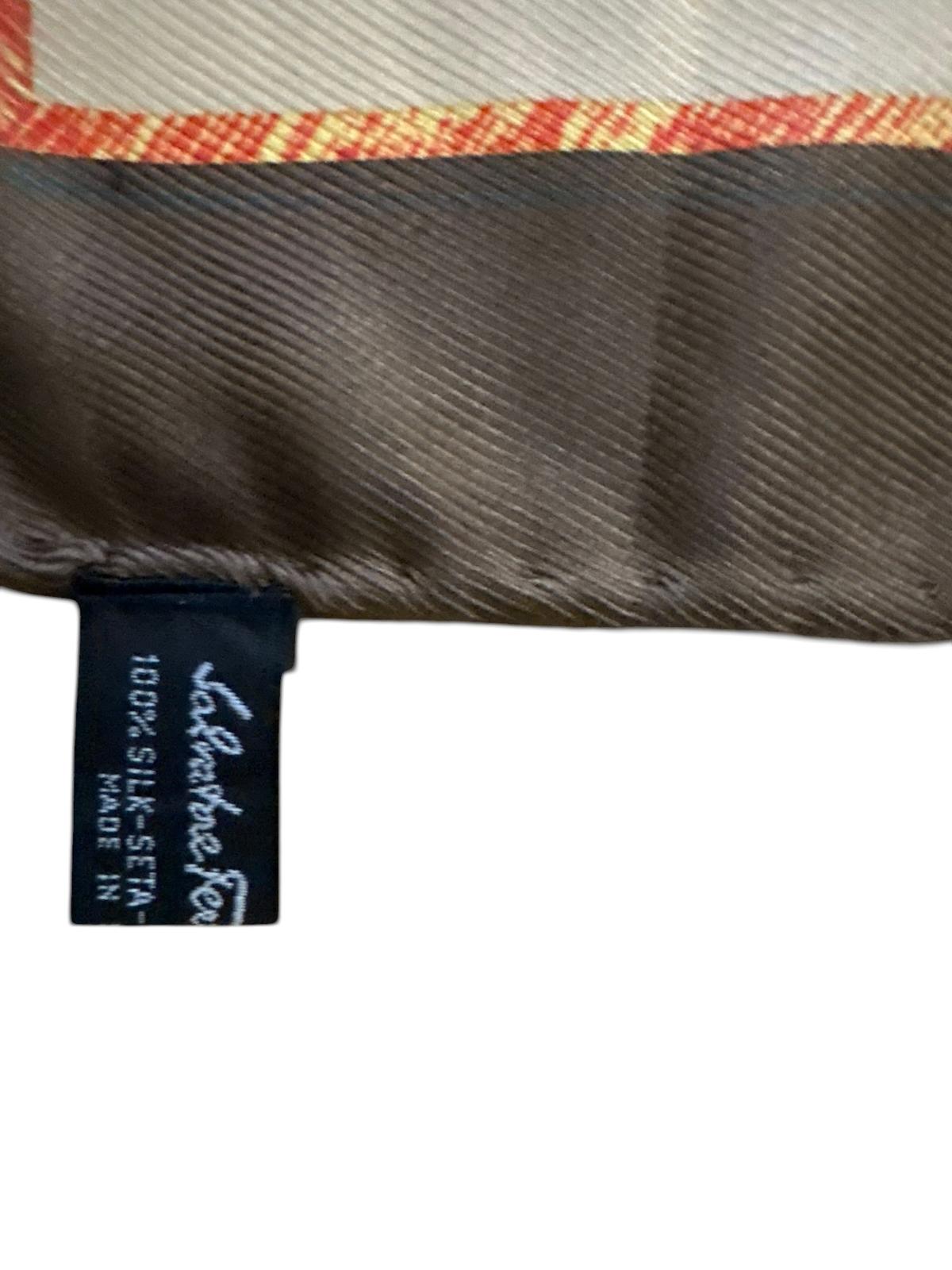 ExS.Ferragamo Scarf ample product